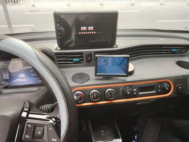 Wuling Hongguang Mini EV — Фото автомобиля 12