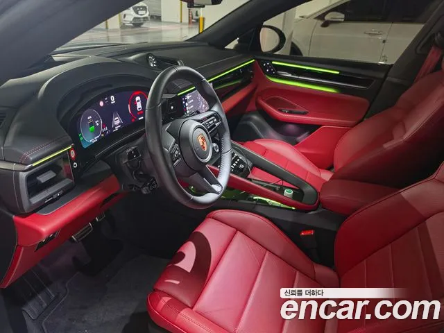 Porsche Macan — Фото автомобиля 11
