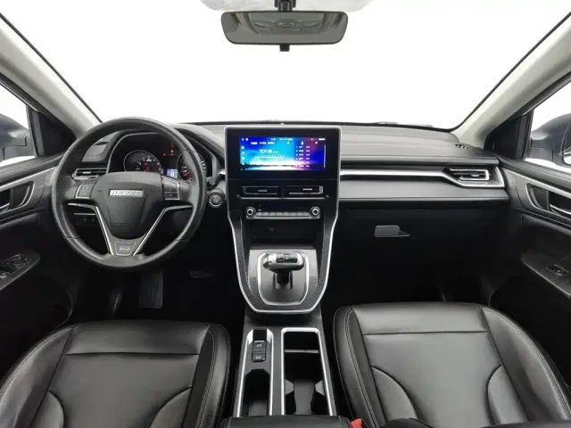 Haval M6 — Фото автомобиля 5
