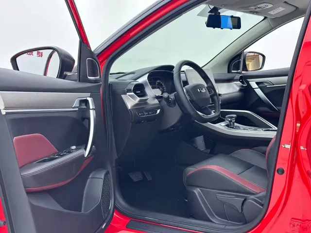Geely Binyue — Фото автомобиля 10