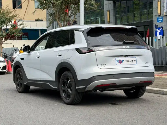 BYD Seal 05 DM-i — Фото автомобиля 4
