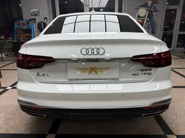 Audi A4L — Фото автомобиля 5