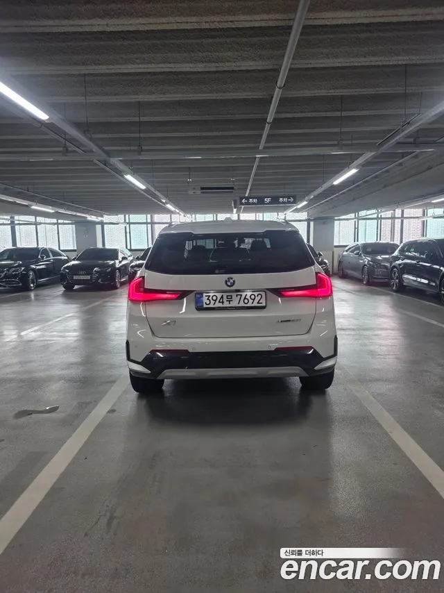 BMW X1 — Фото автомобиля 4