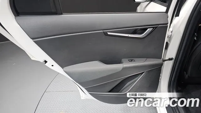 Kia Niro Niro (New) — Фото автомобиля 14