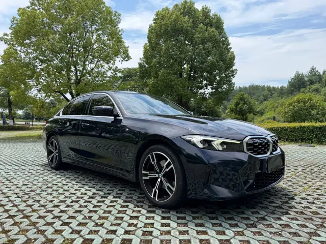 BMW 3 Series — Фото автомобиля 3