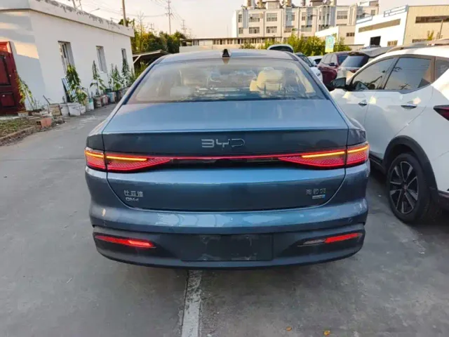 BYD Seal 05 DM-i — Фото автомобиля 5