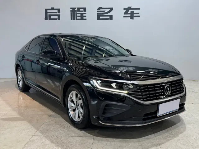 Volkswagen Passat — Фото автомобиля 2