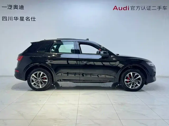 Audi Q5L — Фото автомобиля 3