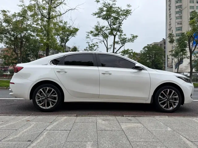 Kia K3 — Фото автомобиля 8
