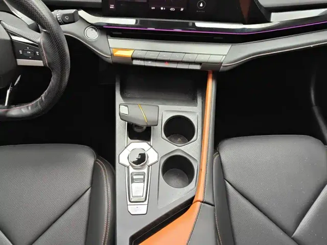 Changan UNI-V — Фото автомобиля 16
