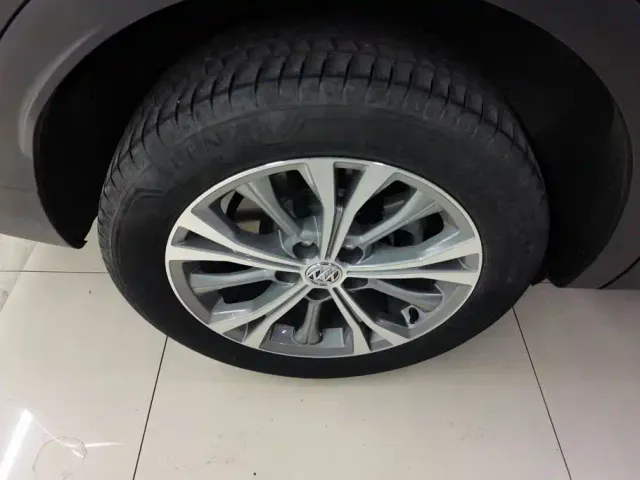 Buick Envision Plus — Фото автомобиля 6