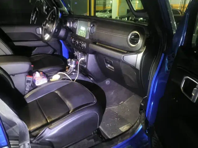 Jeep Wrangler 4xe — Фото автомобиля 13