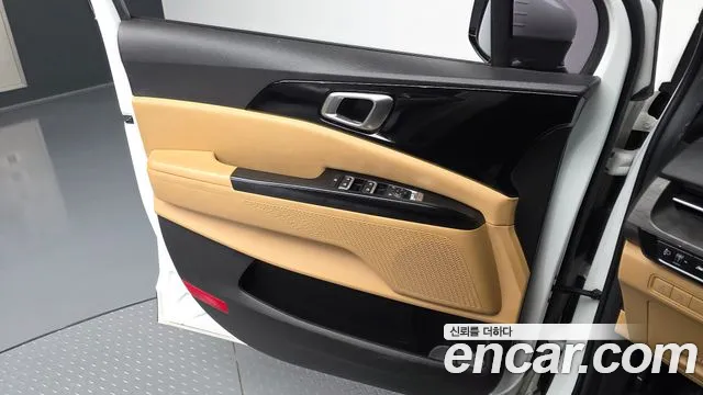 Kia Carnival — Фото автомобиля 14