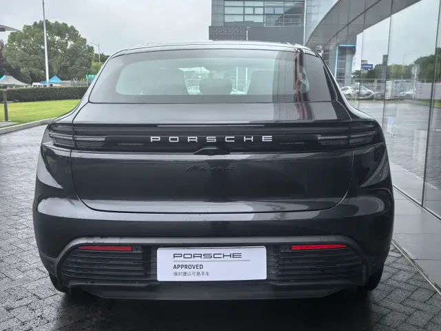Porsche Macan EV — Фото автомобиля 10
