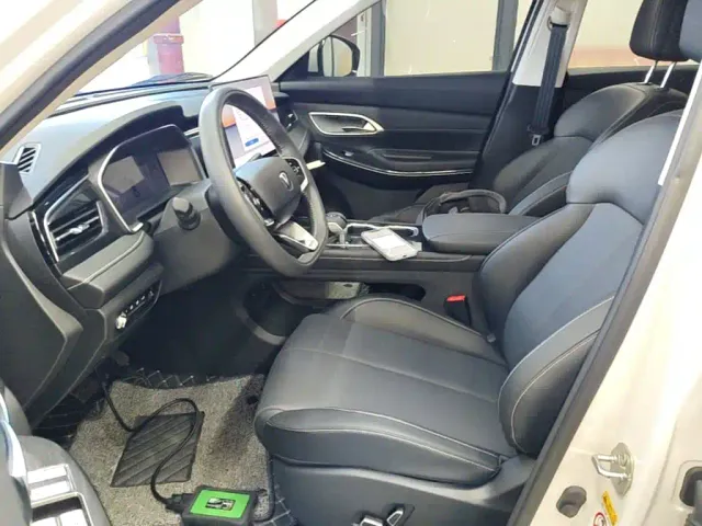 Changan Changan CS75 2025 PRO 1.5T Premium 7-Seater — Фото автомобиля 14