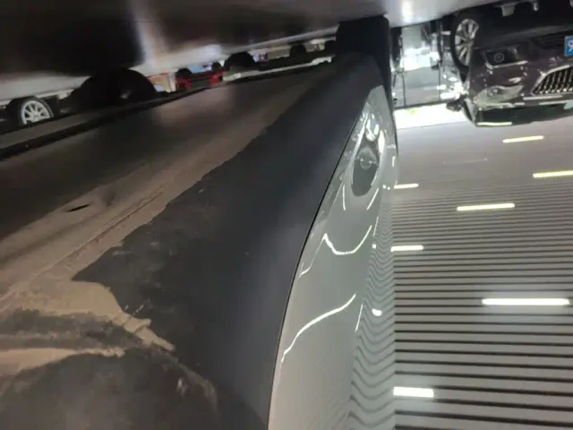 Tesla Model Y — Фото автомобиля 20