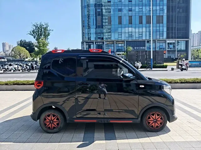 Wuling Hongguang Mini EV — Фото автомобиля 4