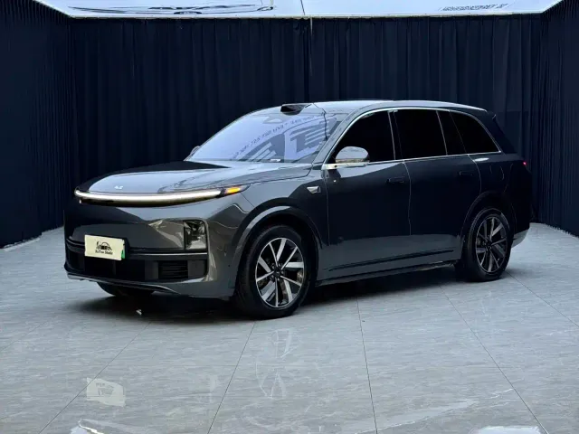 Фотография автомобиля — Li Auto L8