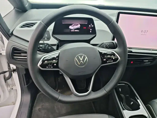 Volkswagen ID.3 — Фото автомобиля 10