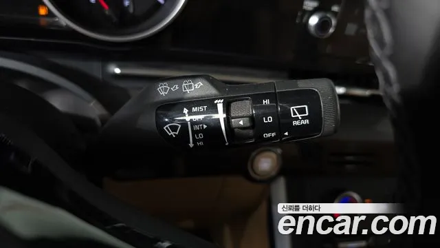 Kia Canival Carnival 4 поколение Бензин 9 мест Prestige — Фото автомобиля 19