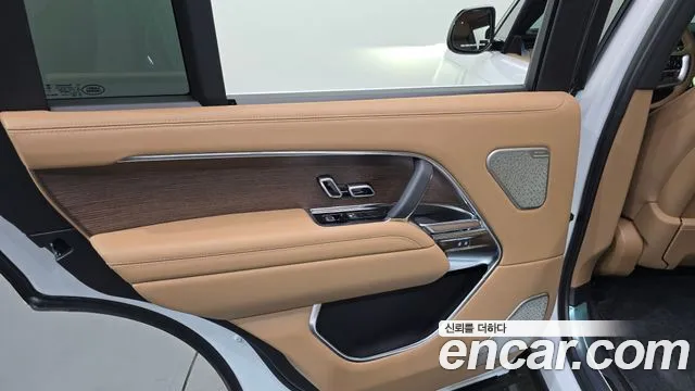Land Rover Range Rover — Фото автомобиля 24