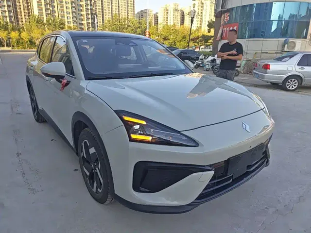 Baojun Yunhai — Фото автомобиля 3