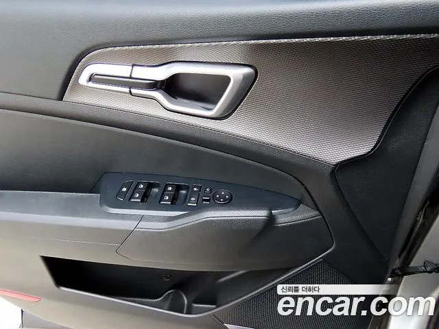 Kia Sportage Sportage 5-е поколение Дизель 2.0 2WD — Фото автомобиля 11
