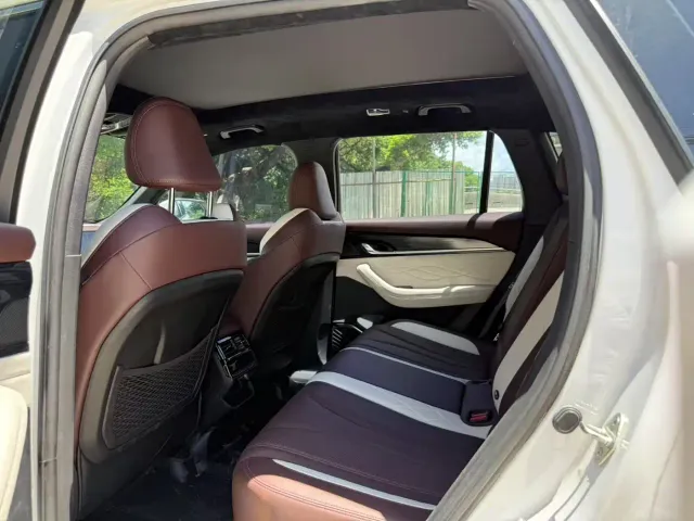Geely Xingyue L — Фото автомобиля 6