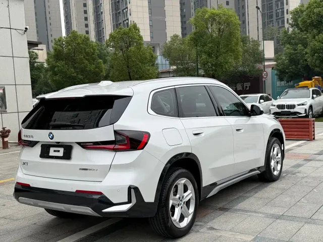 BMW X1 — Фото автомобиля 11