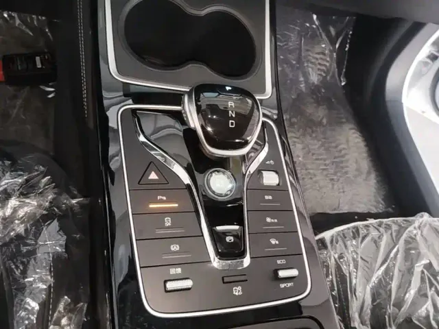 BYD Qin — Фото автомобиля 13