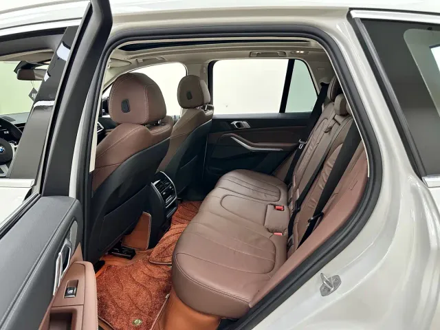 BMW X5 — Фото автомобиля 14