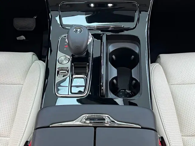 GAC Trumpchi E9 — Фото автомобиля 13