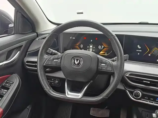 Changan Eado — Фото автомобиля 12