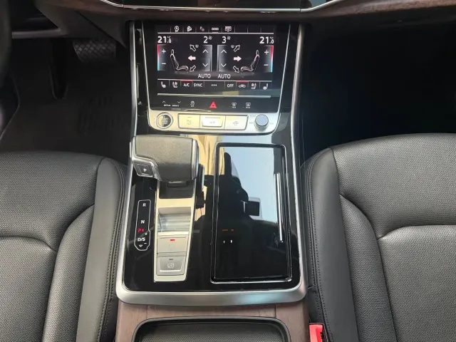 Audi Q7 — Фото автомобиля 12