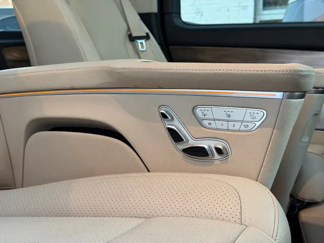 Mercedes-Benz V-Class — Фото автомобиля 21