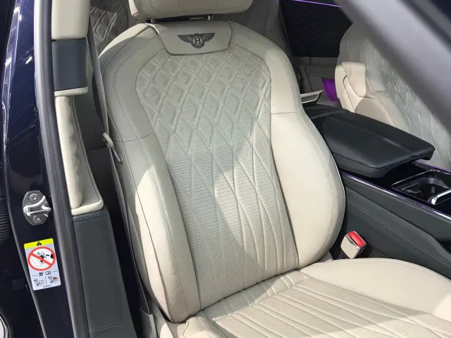 Bentley Flying Spur — Фото автомобиля 14