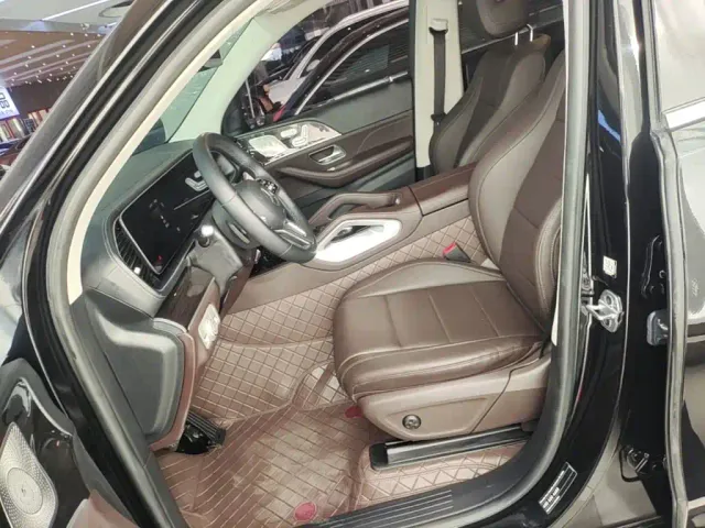 Mercedes-Benz GLE-Class — Фото автомобиля 14