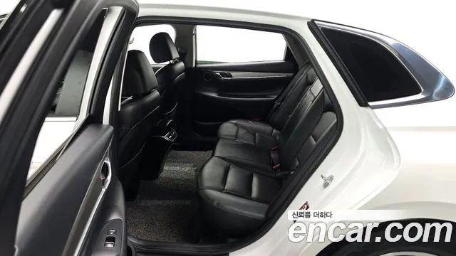 Hyundai Grandeur New — Фото автомобиля 18