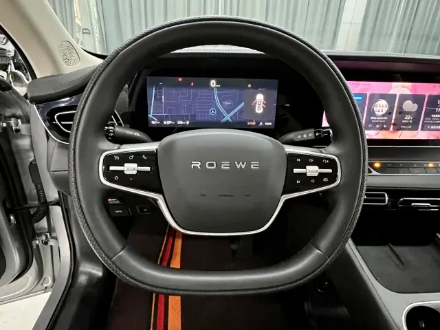 Roewe D7 — Фото автомобиля 11