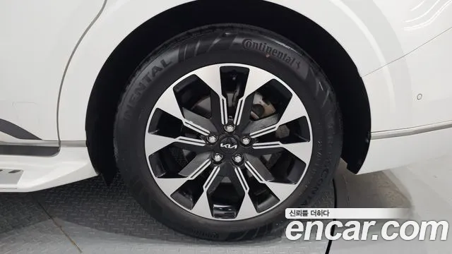 Kia Canival Carnival 4 поколение Бензин 9 мест Hi-Limousine — Фото автомобиля 5