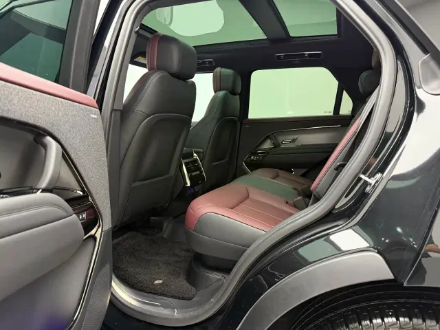 Land Rover Range Rover Sport — Фото автомобиля 6