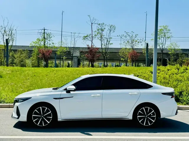 Chery Arrizo 8 — Фото автомобиля 2