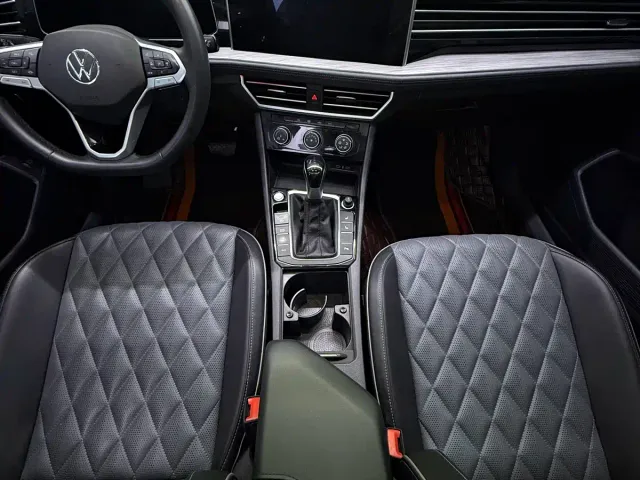 Volkswagen Sagitar — Фото автомобиля 10