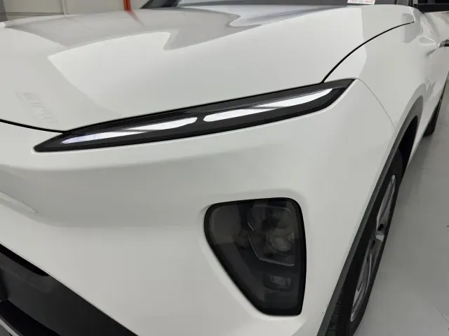 Nio ES8 — Фото автомобиля 27