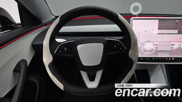 Tesla Model 3 — Фото автомобиля 19