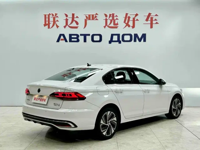 Volkswagen Bora — Фото автомобиля 6
