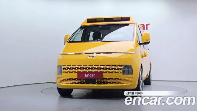 Hyundai Staria Staria L3.5 Школьный автобус — Фото автомобиля 3