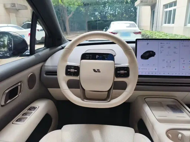 Li Auto i6 — Фото автомобиля 10
