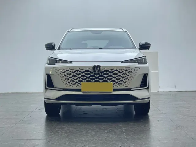 Changan CS55 Plus — Фото автомобиля 2