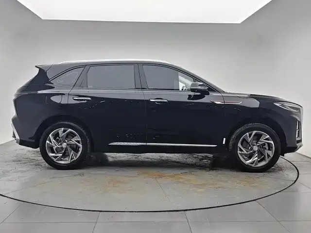 Hongqi HS3 PHEV — Фото автомобиля 7